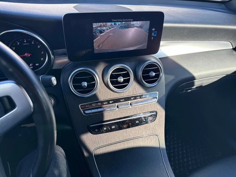 Mercedes-Benz GLC * 300 * CARFAX * ЦЕНА ДО БГ, снимка 12 - Автомобили и джипове - 53429263