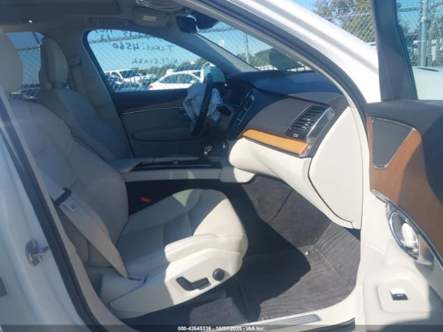Volvo Xc90 * T6* MOMENTUM* 6 МЕСТЕН* ПАНОРАМА* КОЖА* ПОДГРЕВ*, снимка 5 - Автомобили и джипове - 53800911