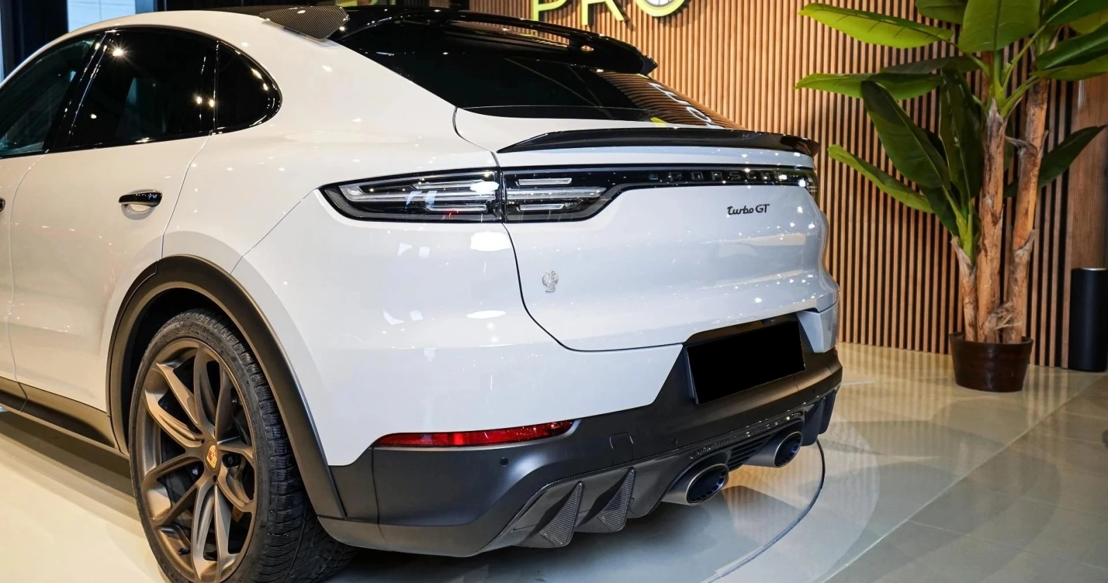 Porsche Cayenne Coupe Turbo GT 4.0 V8 - изображение 10