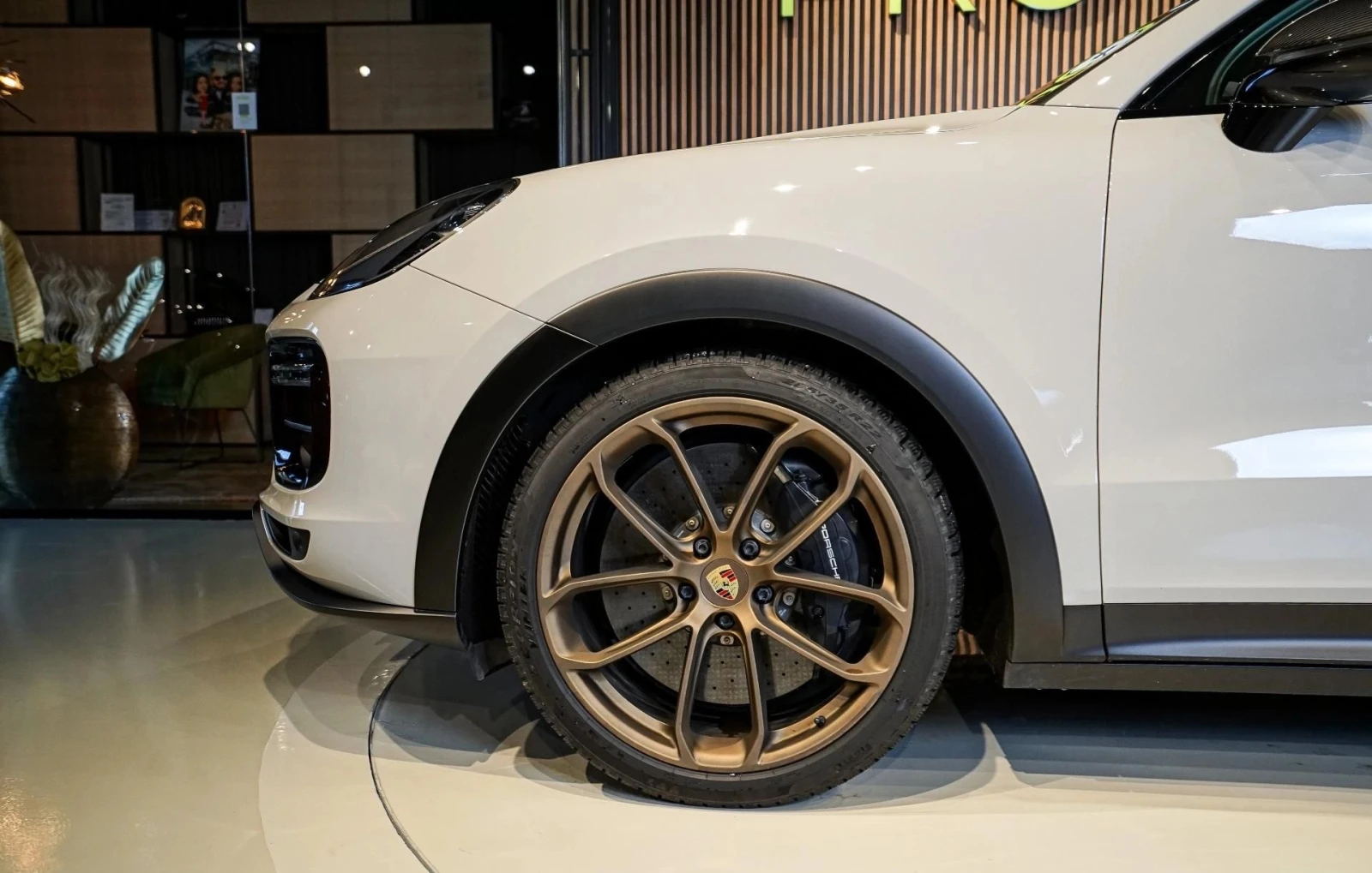 Porsche Cayenne Coupe Turbo GT 4.0 V8 - изображение 7