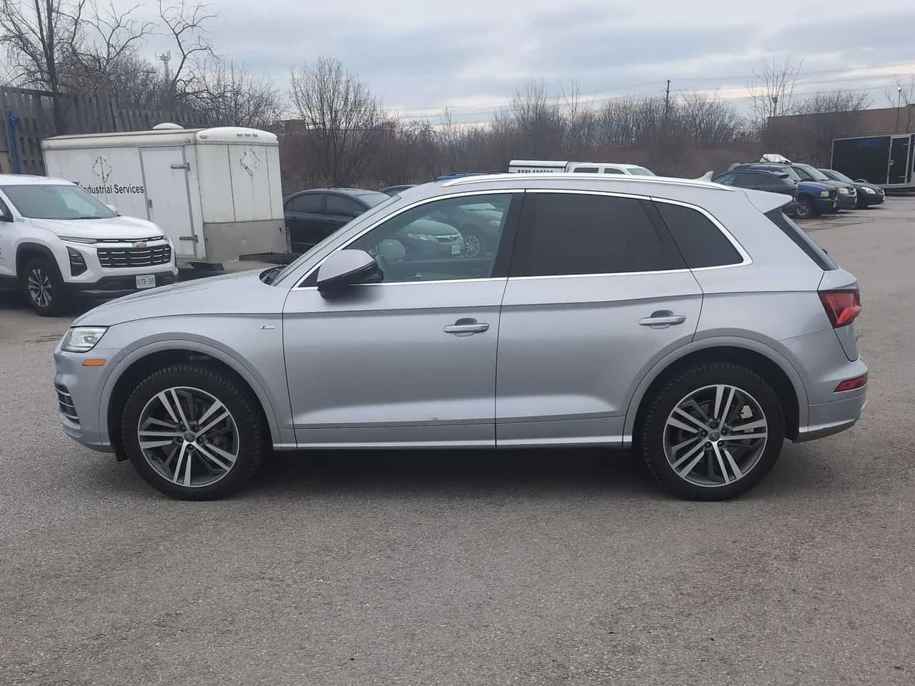 Audi Q5 * Progressiv * CARFAX * 2 КЛЮЧА * ПАНО * KEYLESS, снимка 2 - Автомобили и джипове - 54200136