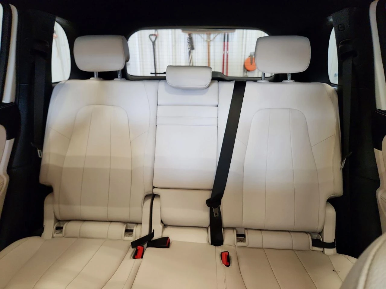 Mercedes-Benz GLB 250 * 4MATIC* , снимка 11 - Автомобили и джипове - 54510501