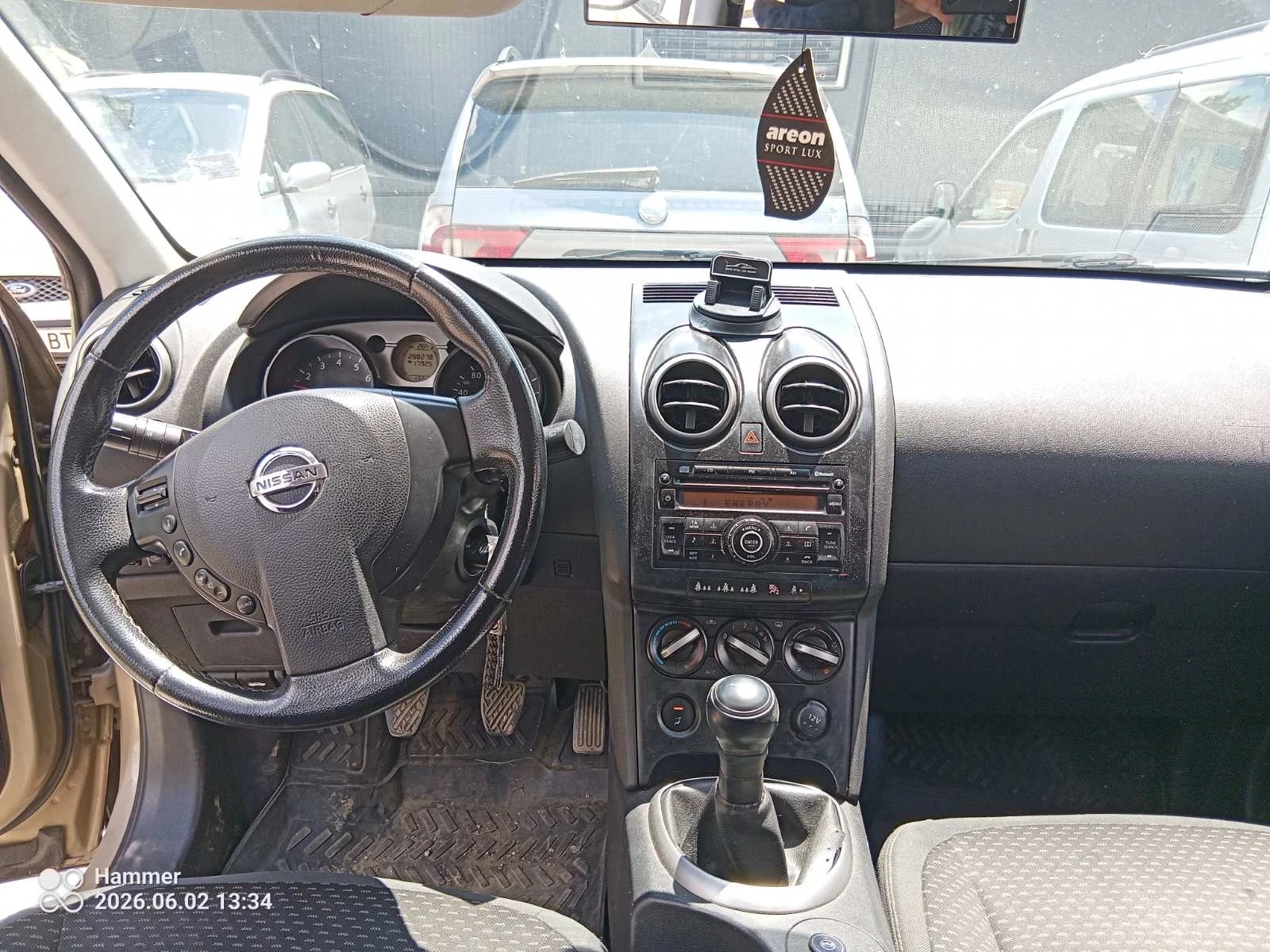 Nissan Qashqai, снимка 8 - Автомобили и джипове - 54749700