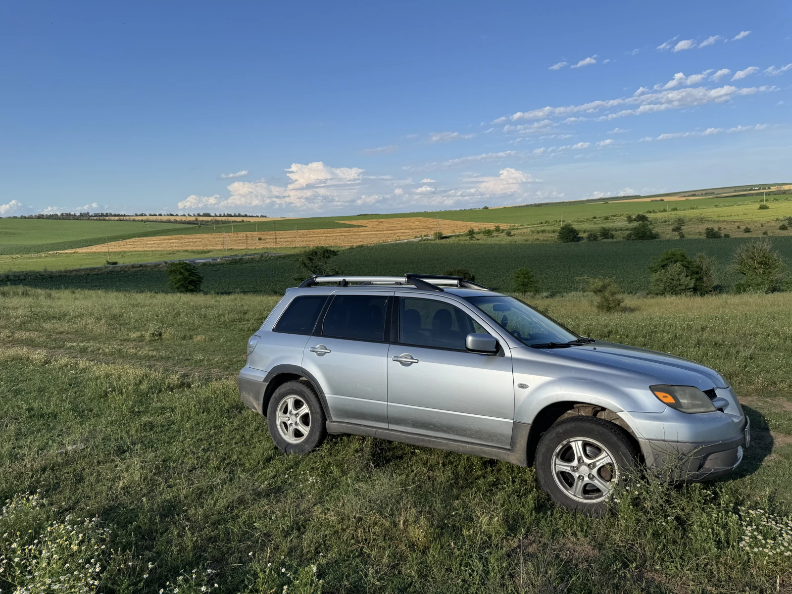 Mitsubishi Outlander 4WD, снимка 3 - Автомобили и джипове - 54949075