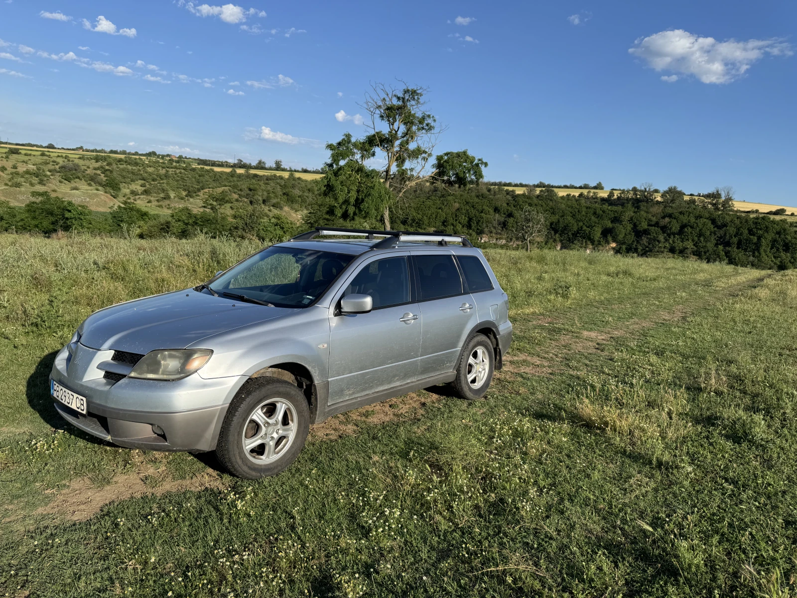 Mitsubishi Outlander 4WD, снимка 11 - Автомобили и джипове - 54949075