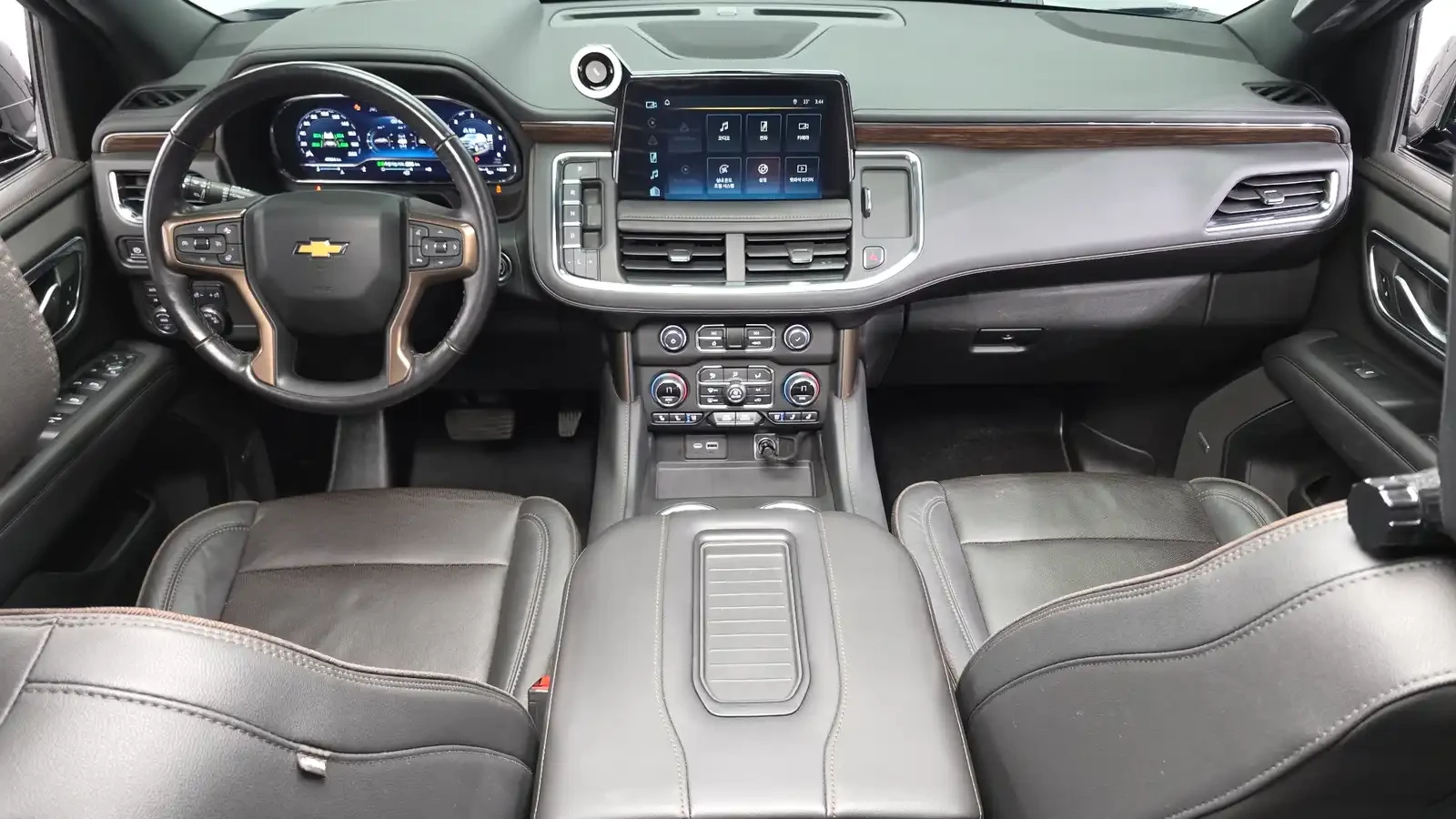 Chevrolet Tahoe 6.2, снимка 4 - Автомобили и джипове - 55206474
