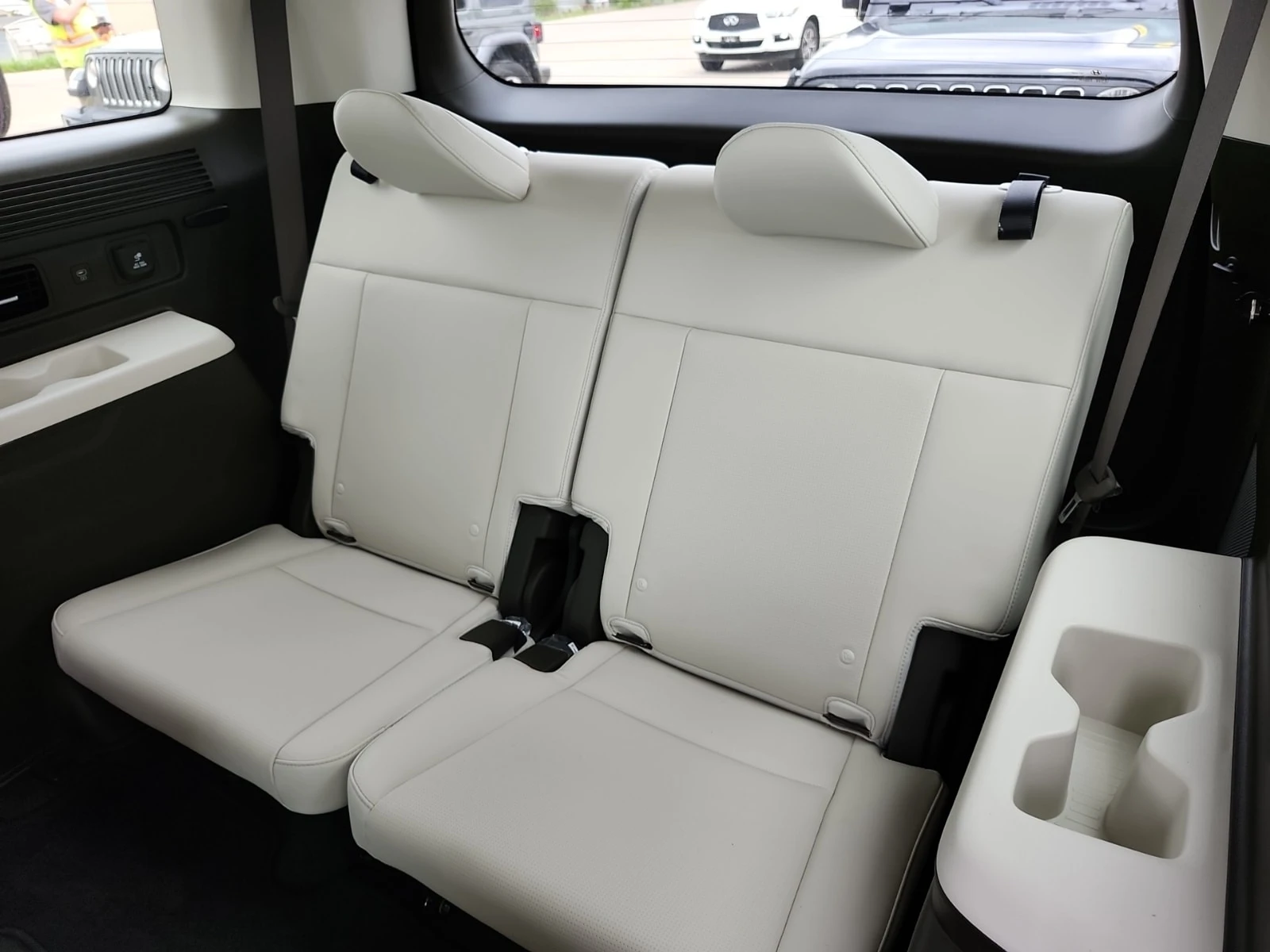 Hyundai Santa fe * Awd * Ultimate Calligraphy * Carfax * , снимка 14 - Автомобили и джипове - 56013298