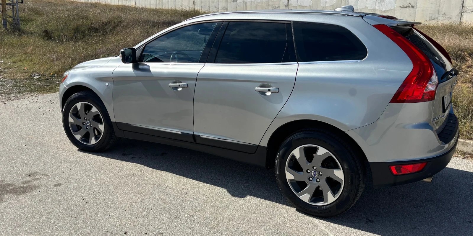 Volvo XC60 2.4D AWD OCEAN RACE, снимка 2 - Автомобили и джипове - 56300133