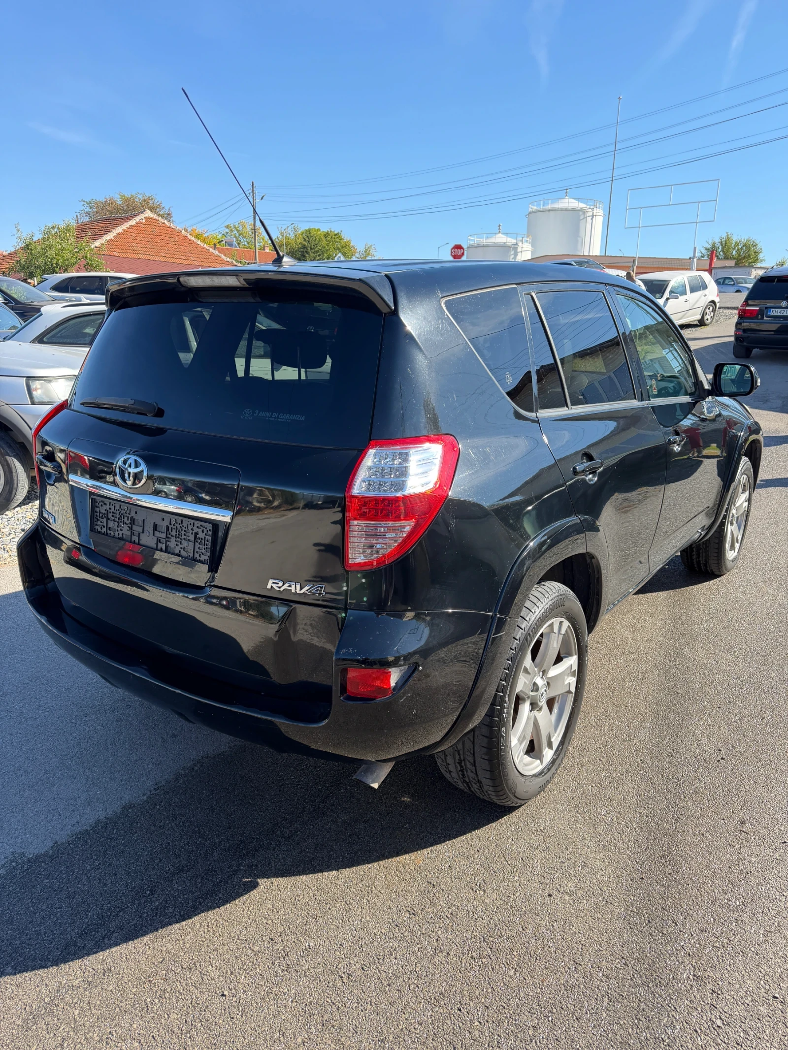 Toyota Rav4 2.2 D-4-D FULL, снимка 3 - Автомобили и джипове - 56340882