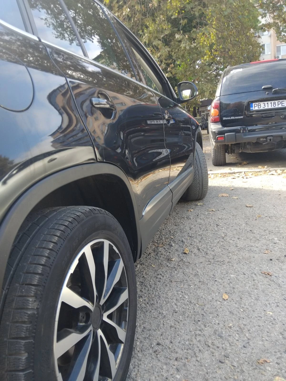 VW Tiguan 2.0, снимка 4 - Автомобили и джипове - 56660783