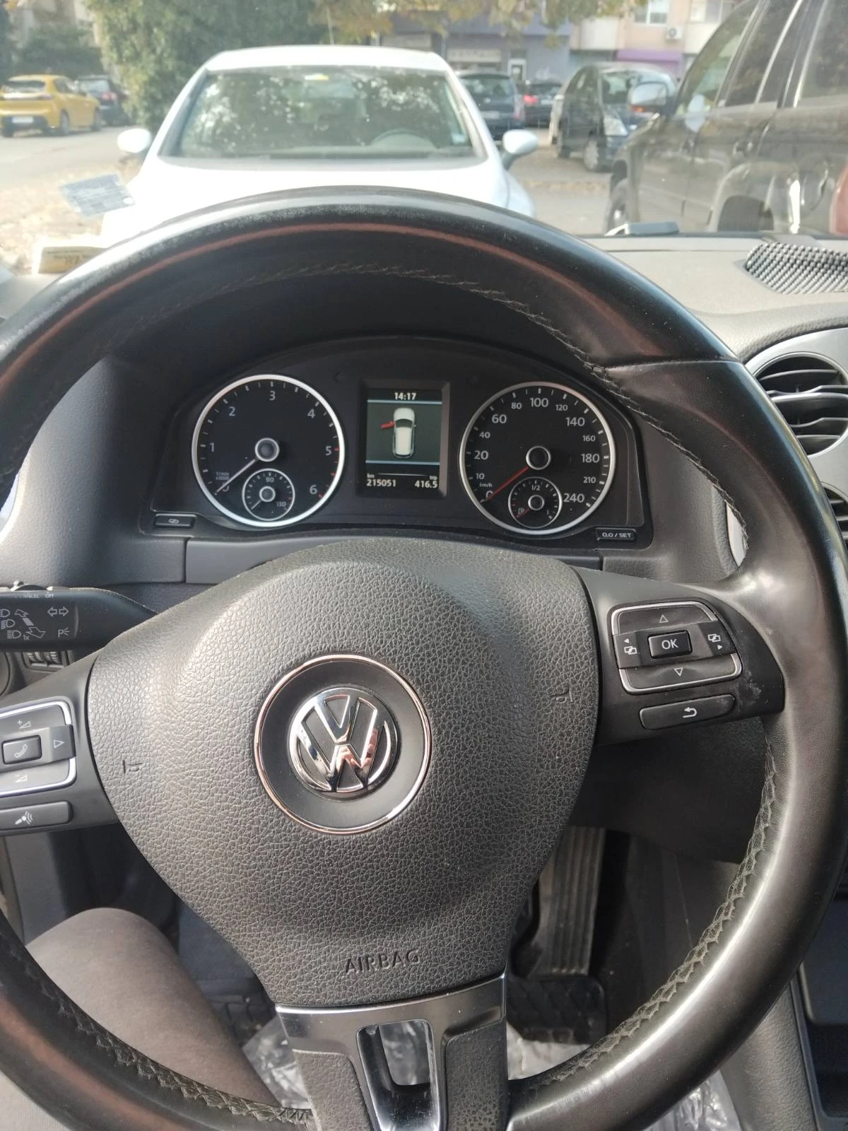 VW Tiguan 2.0, снимка 11 - Автомобили и джипове - 56660783