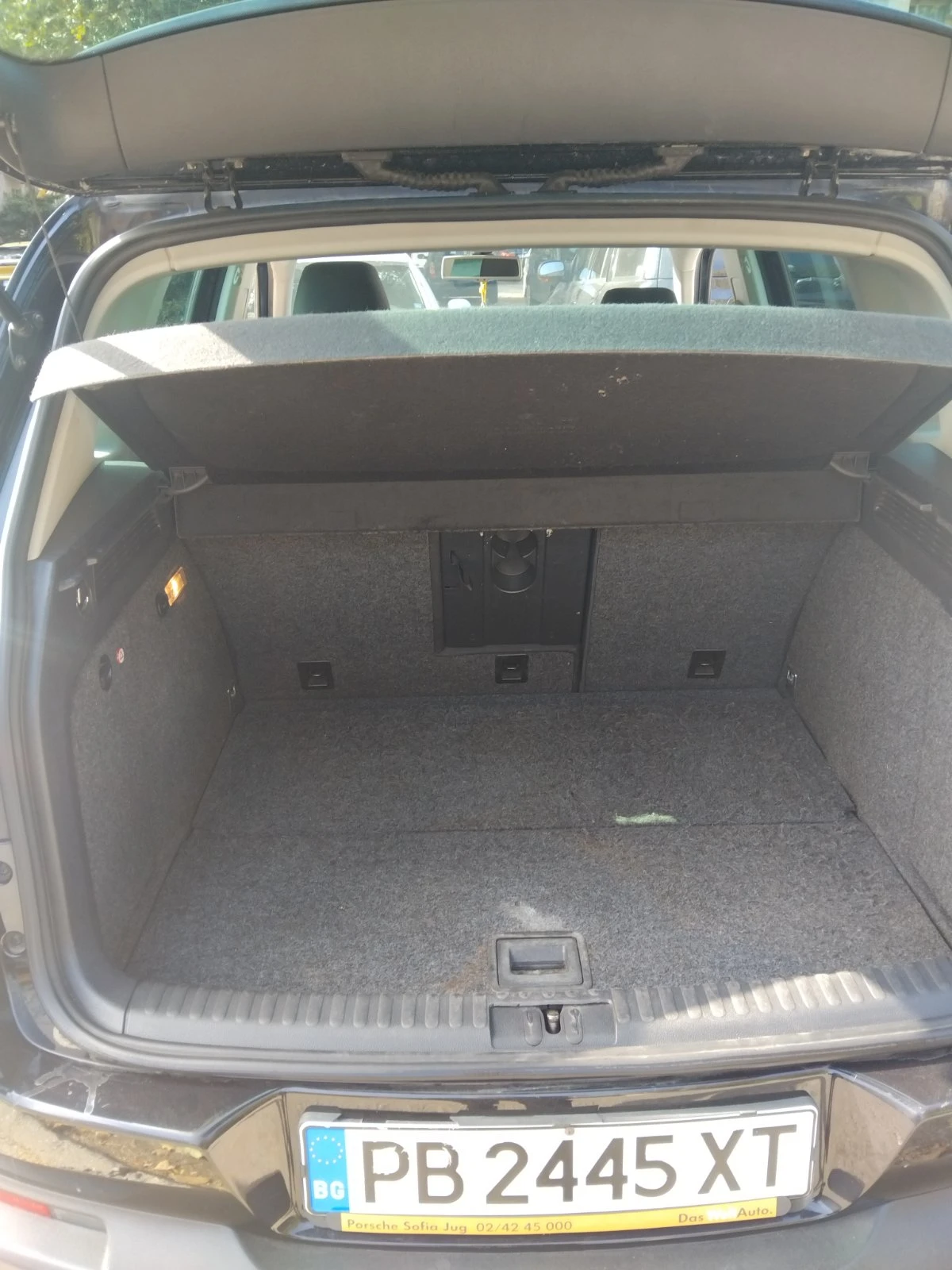 VW Tiguan 2.0, снимка 12 - Автомобили и джипове - 56660783