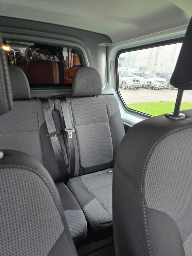 Renault Trafic 2.0, снимка 6 - Бусове и автобуси - 53508558