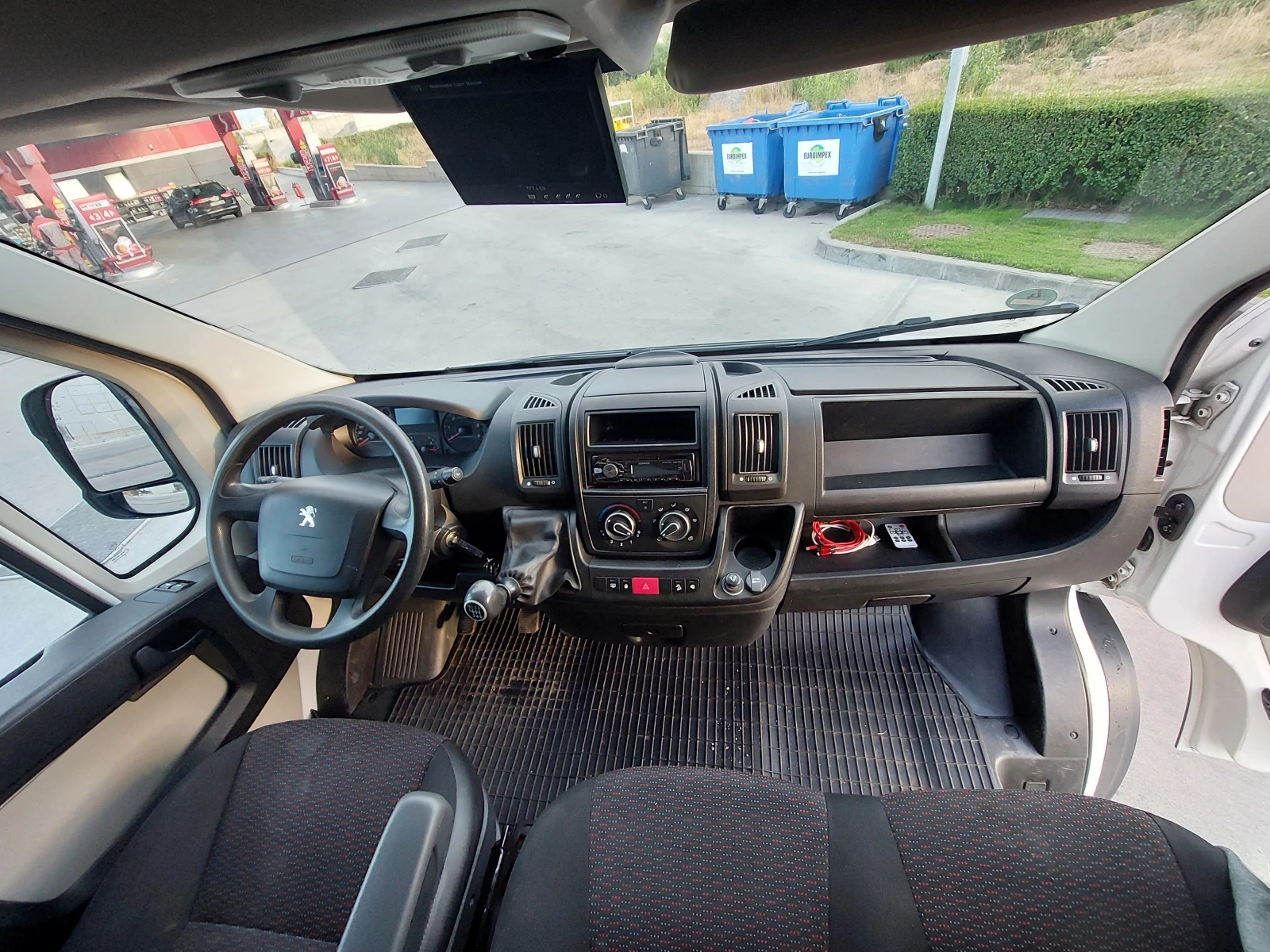 Peugeot Boxer 2.2HDI/EU5/Фургон, снимка 12 - Бусове и автобуси - 56301103