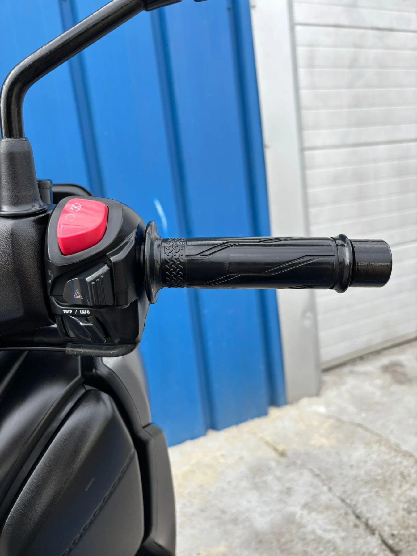 Yamaha X-max 300i ABS TC LED - изображение 9