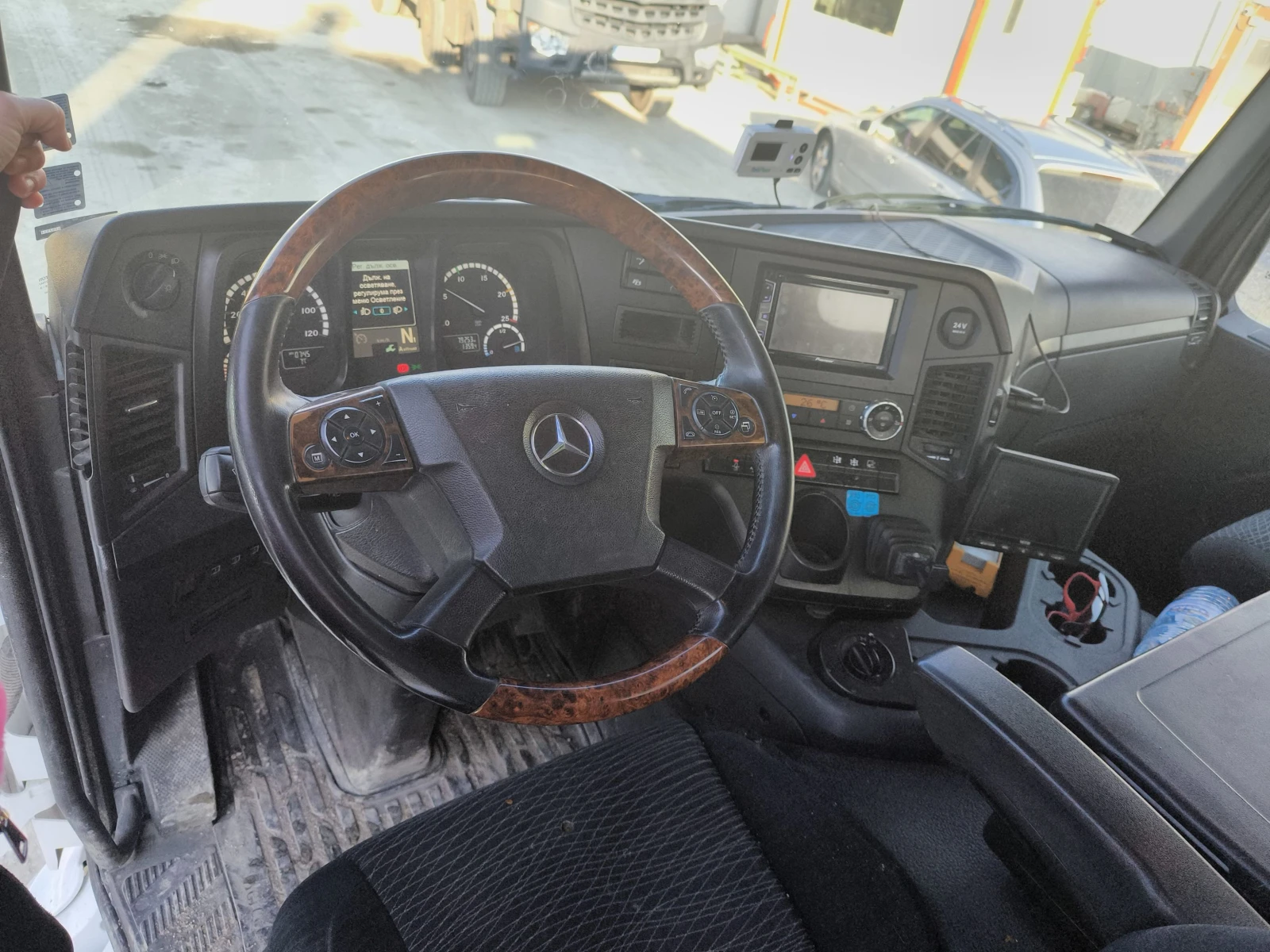 Бетон помпа Mercedes-Benz AROCS, снимка 7 - Индустриална техника - 53248589