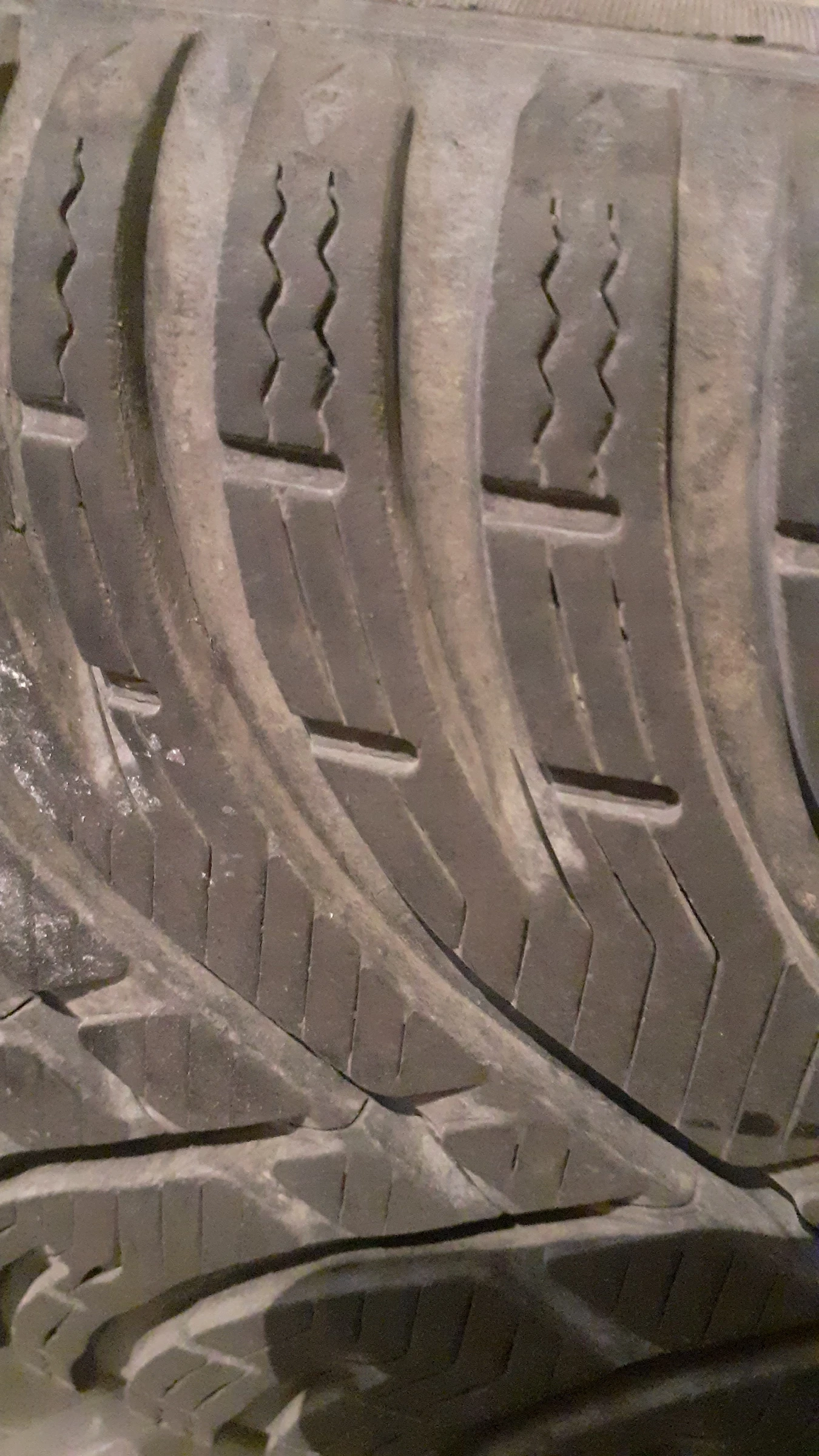  215/65R16 | Mobile.bg   2