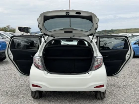 Toyota Yaris 1.5 Hybrid LOUNGE / PANORAMA / NAVI / 1 СОБСТВЕНИК, снимка 10