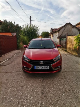  Lada Vesta