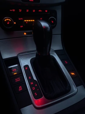 VW Passat 2.0 TDI 140 DSG, снимка 12