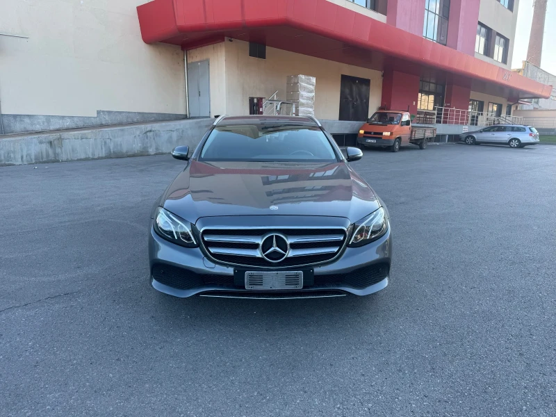 Mercedes-Benz E 220 2.0CDI-NAVI, снимка 2 - Автомобили и джипове - 47338256