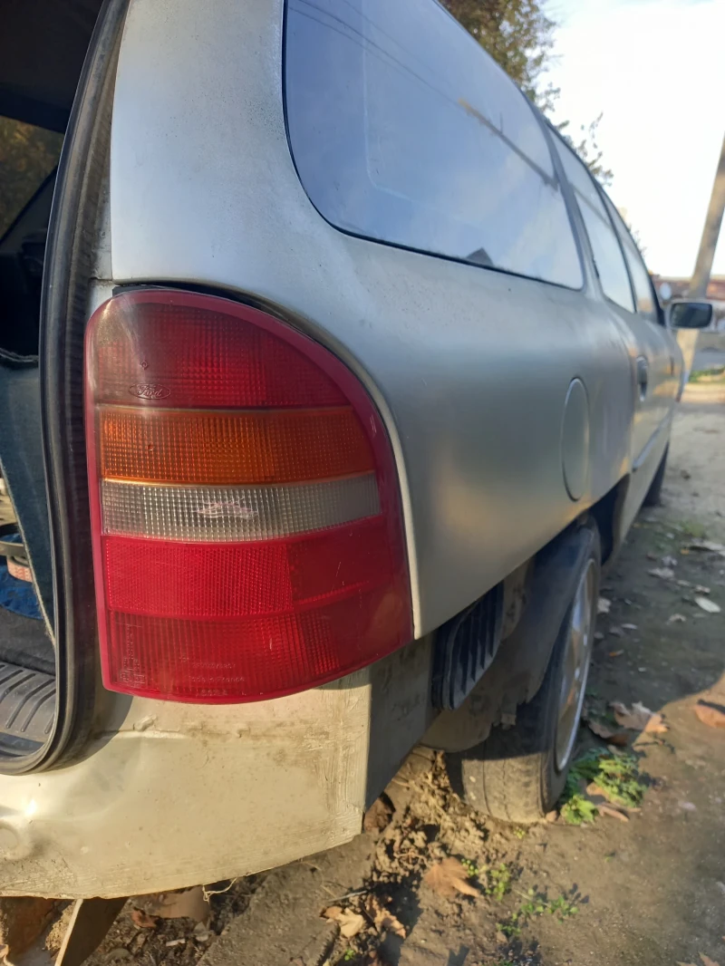 Ford Mondeo 1.8, снимка 6 - Автомобили и джипове - 47425135