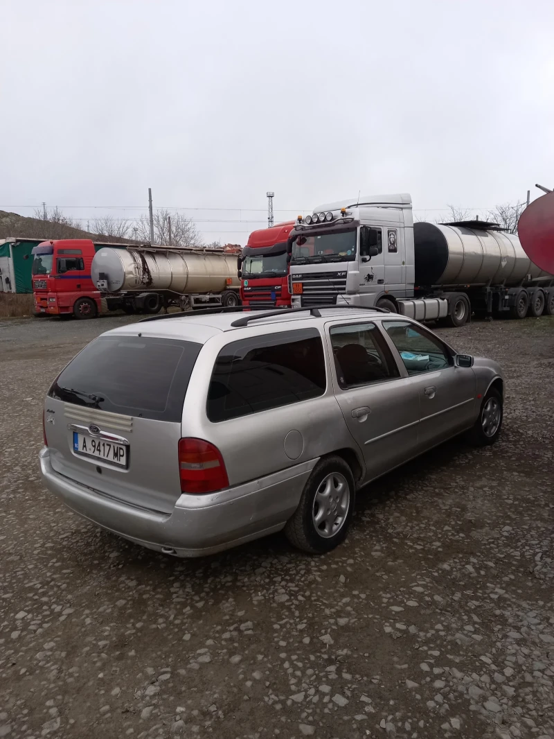 Ford Mondeo 1.8, снимка 12 - Автомобили и джипове - 47425135