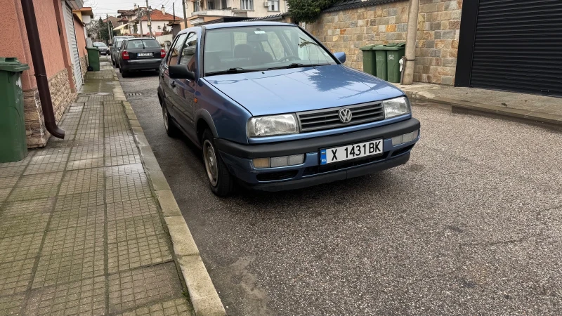 VW Vento, снимка 2 - Автомобили и джипове - 48346121