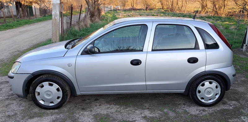 Opel Corsa 1.2 80кс, снимка 3 - Автомобили и джипове - 48929387