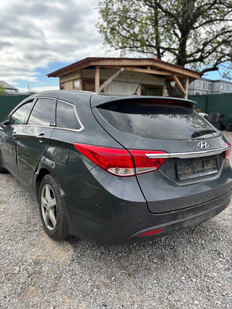 Hyundai I40 1.7 automat, снимка 2 - Автомобили и джипове - 50065643