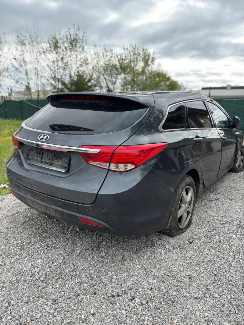 Hyundai I40 1.7 automat, снимка 3 - Автомобили и джипове - 50065643