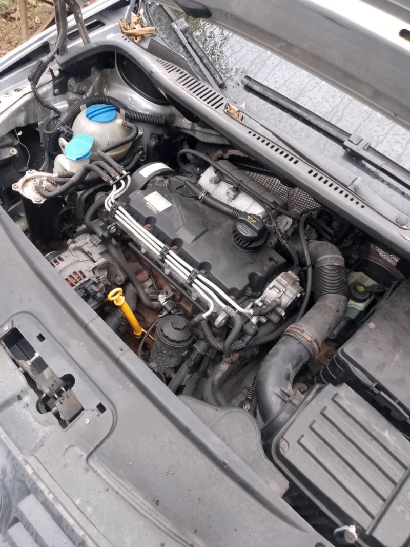 VW Caddy 2, 0 SDI, снимка 9 - Автомобили и джипове - 52193917