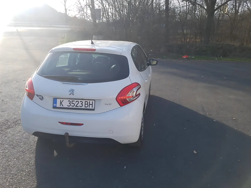 Peugeot 208 1.0 VVT, снимка 6 - Автомобили и джипове - 52724968