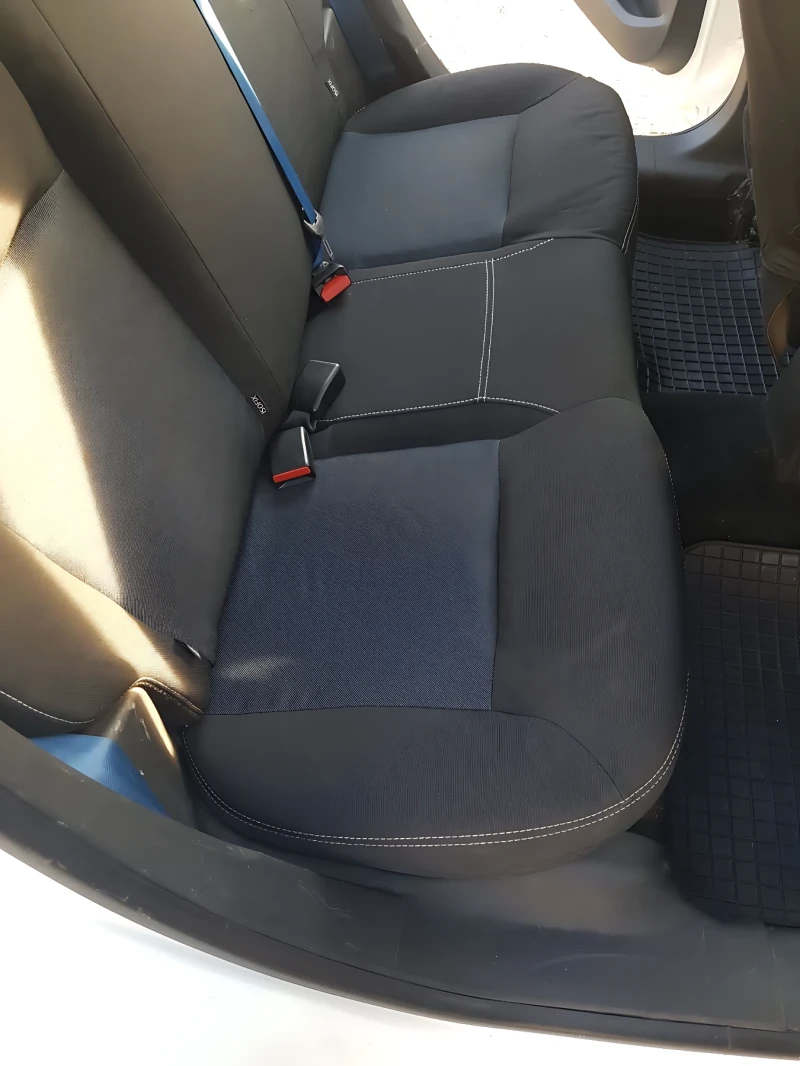 Peugeot 208 1.0 VVT, снимка 11 - Автомобили и джипове - 52724968