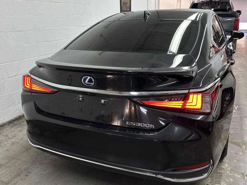 Lexus ES 300 * h* CARFAX * БЕЗ ПЪРВОНАЧАЛНА ВНОСКА, снимка 8 - Автомобили и джипове - 52803369