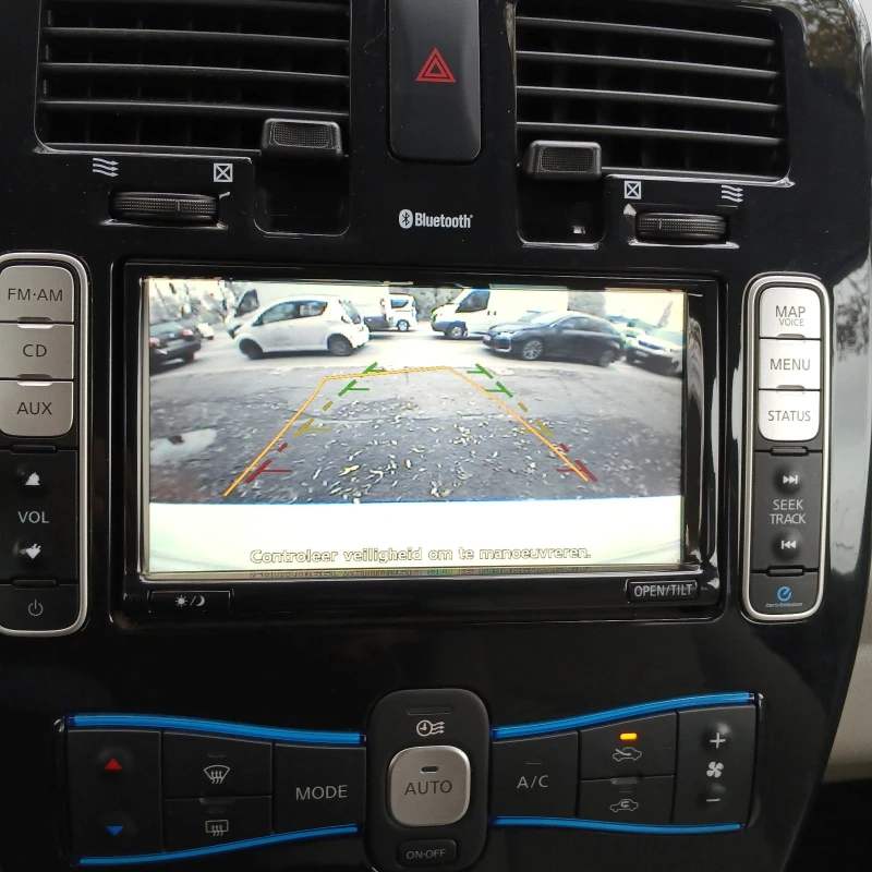 Nissan Leaf , снимка 13 - Автомобили и джипове - 52933907