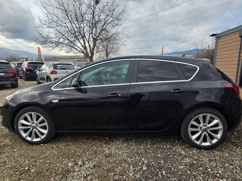 Opel Astra 1.7 CDTI, снимка 3 - Автомобили и джипове - 52966649