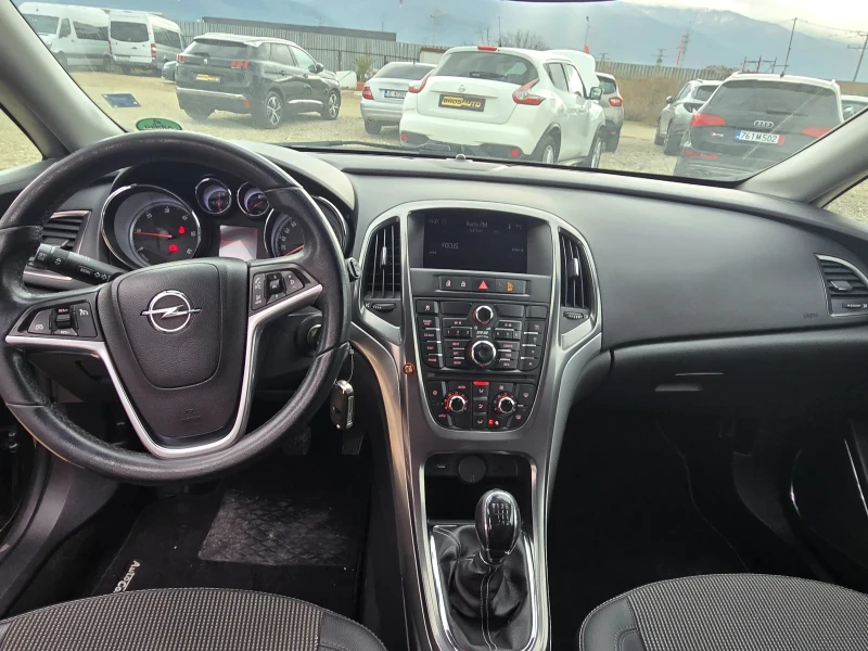 Opel Astra 1.7 CDTI, снимка 10 - Автомобили и джипове - 52966649