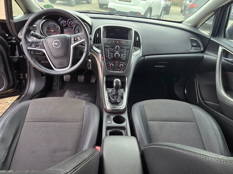 Opel Astra 1.7 CDTI, снимка 11 - Автомобили и джипове - 52966649