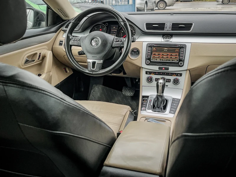 VW CC 2.0TDI - DISTRONIC - ОБДУХВАНЕ - PANORAMA - KEYLES, снимка 9 - Автомобили и джипове - 53187952