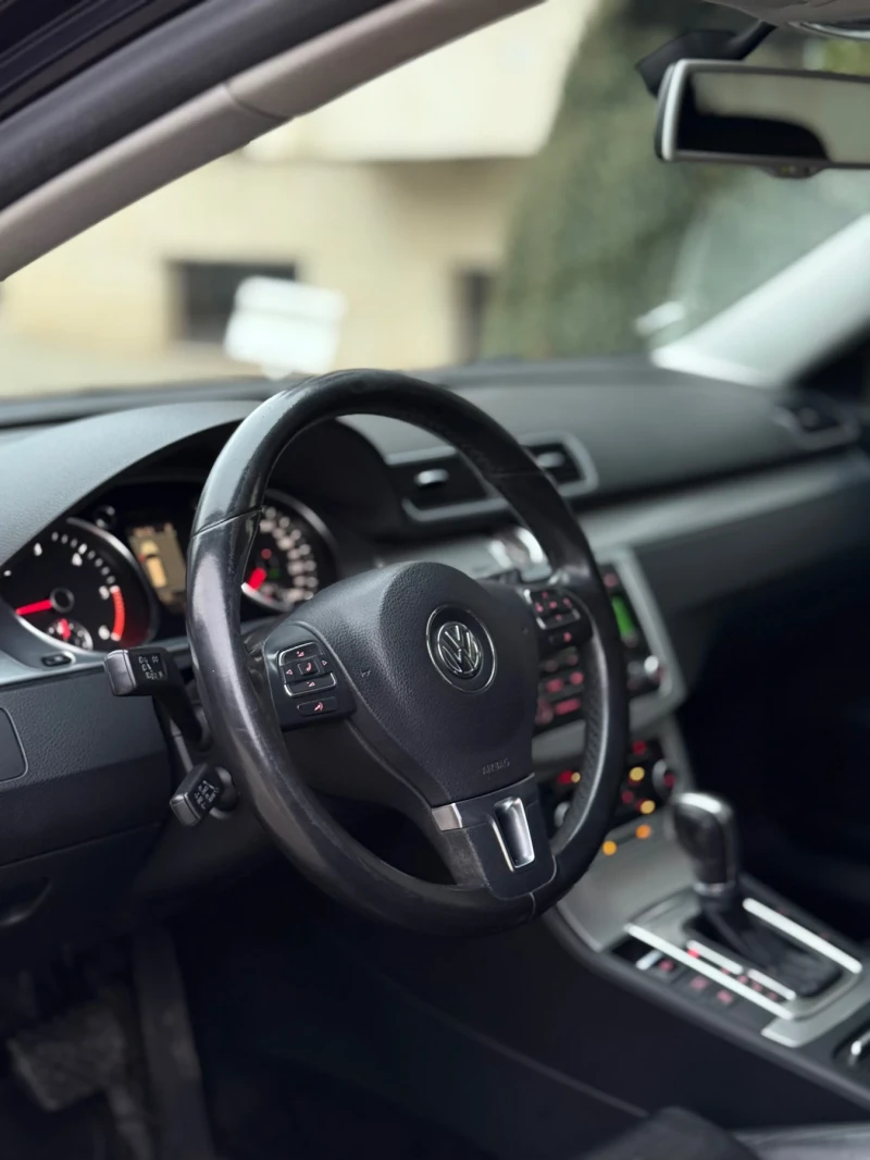 VW Passat 2.0 TDI 140 DSG, снимка 9 - Автомобили и джипове - 53388740