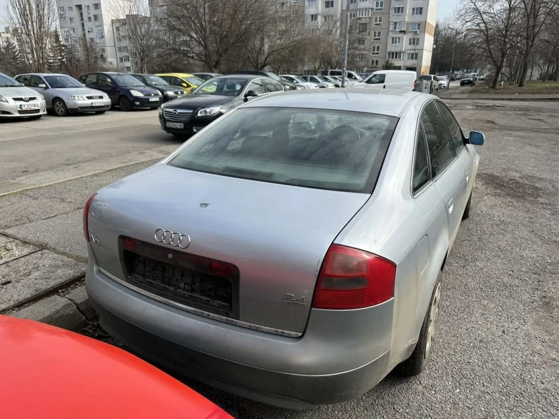 Audi A6 2.4 бензин, снимка 4 - Автомобили и джипове - 53457707