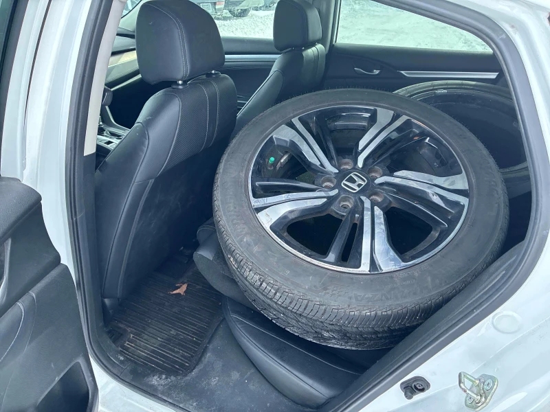 Honda Civic 1.5L 4cyl FWD, снимка 3 - Автомобили и джипове - 53503582