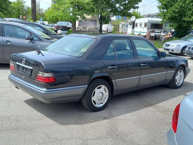 Mercedes-Benz E 220 W124 150k.c., снимка 2 - Автомобили и джипове - 36685682