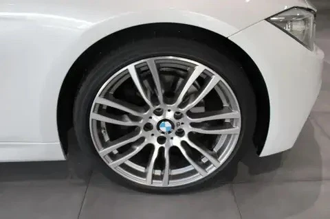 BMW 330 3, 0D-X-drive/258k.с/M PAKET/F1ПАНОРАМА/КОЖА/ТОП!! - изображение 4