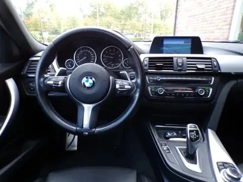 BMW 330 3, 0D-X-drive/258k.с/M PAKET/F1ПАНОРАМА/КОЖА/ТОП!! - изображение 6