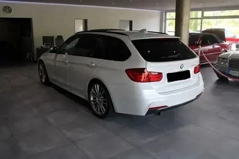 BMW 330 3, 0D-X-drive/258k.с/M PAKET/F1ПАНОРАМА/КОЖА/ТОП!! - изображение 3