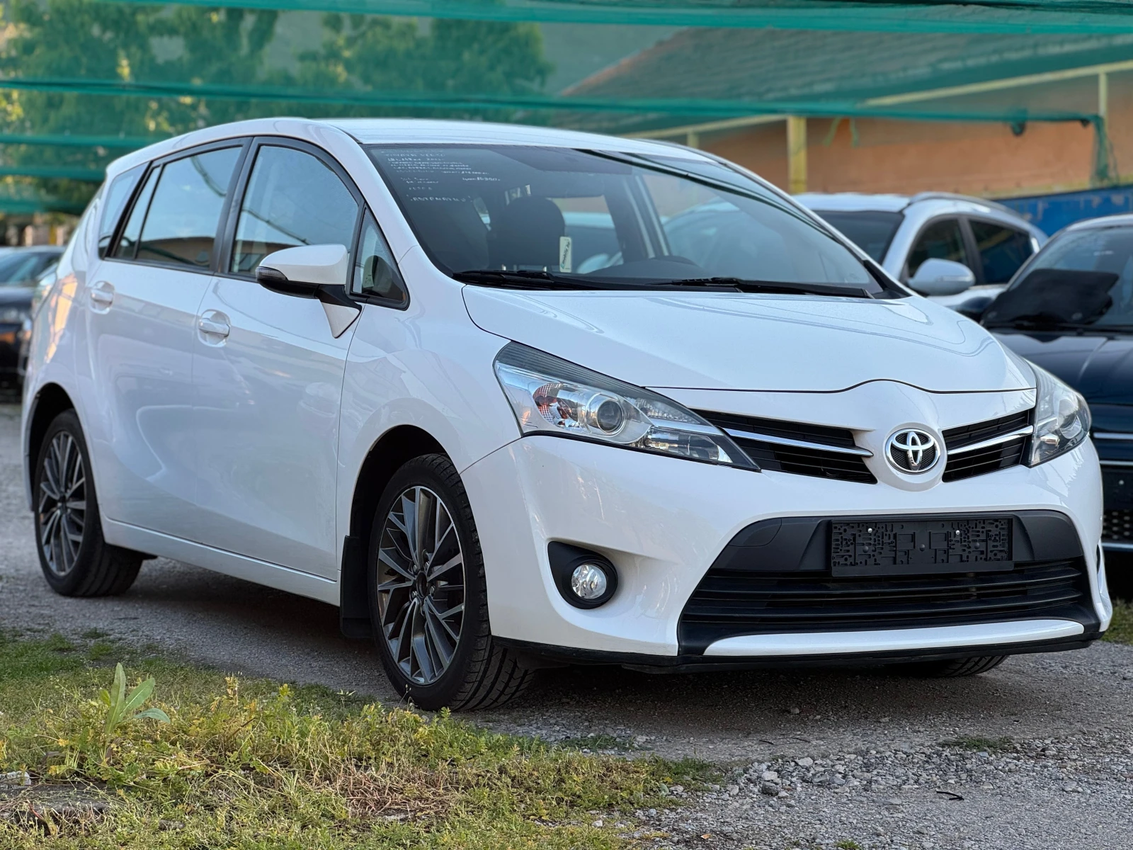 Toyota Verso 1.8i FaceLift AUTOMATIC | Mobile.bg — изображение 1