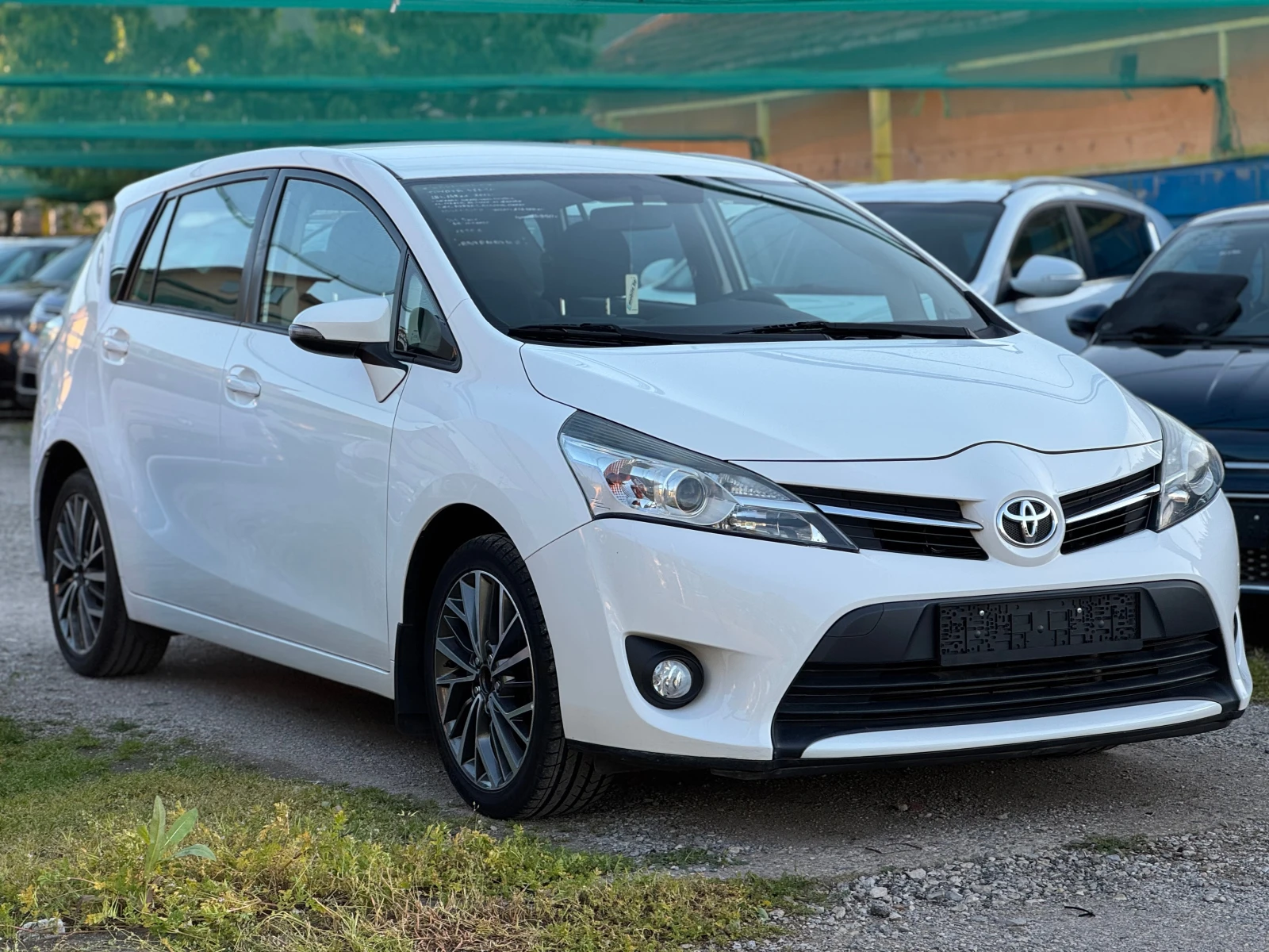 Toyota Verso 1.8i FaceLift AUTOMATIC - изображение 3