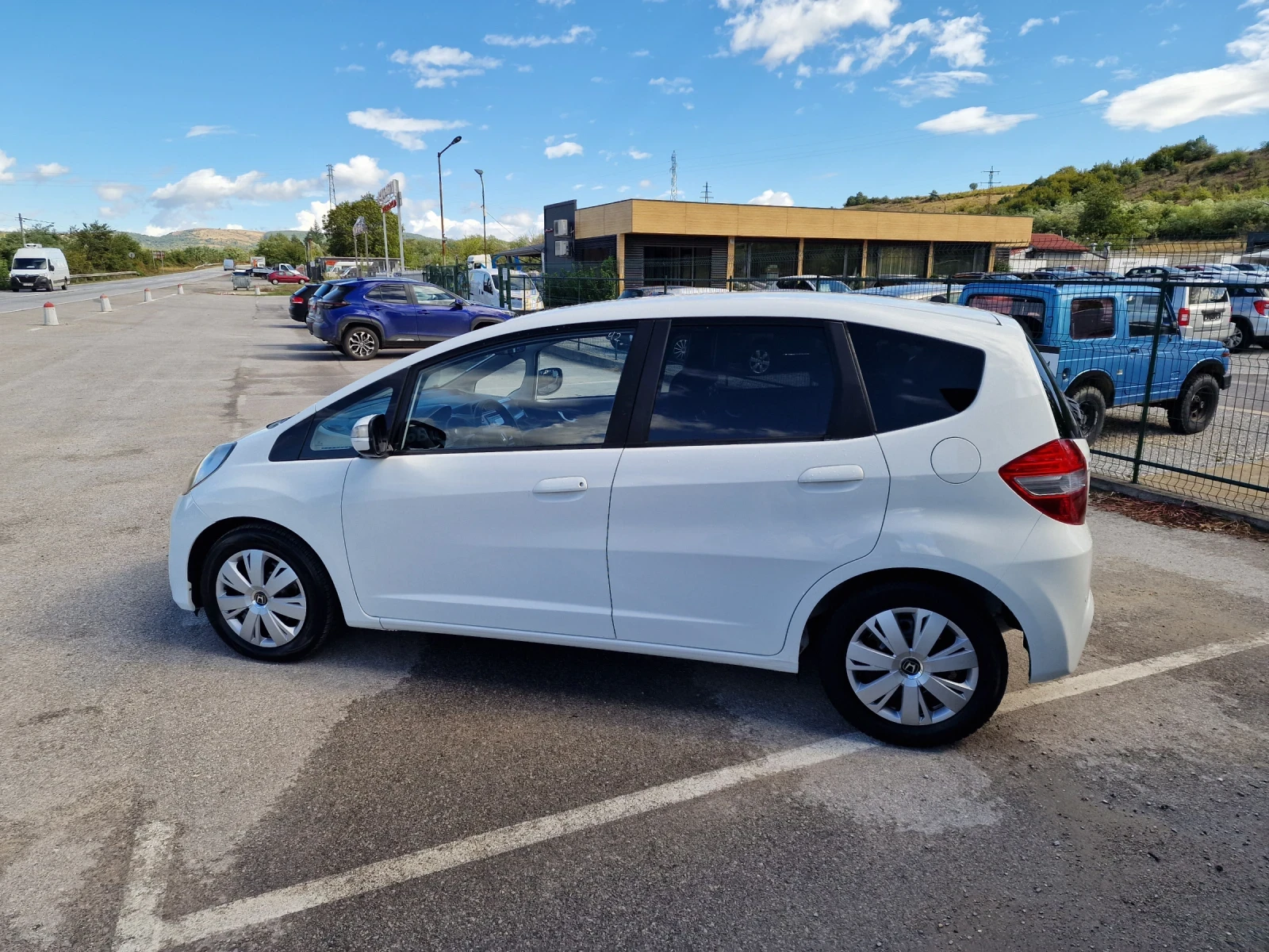 Honda Jazz 1.3i NAVI - изображение 5